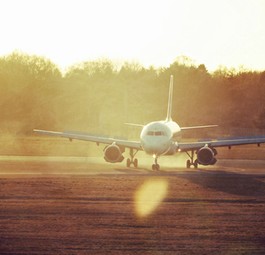 Bei extremen Temperaturen können sich Flieger am Boden ziemlich aufheizen.