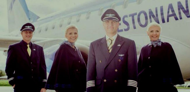 Crew von Estonian Air: Die Fluglinie fliegt noch mehr für Austrian Airlines.