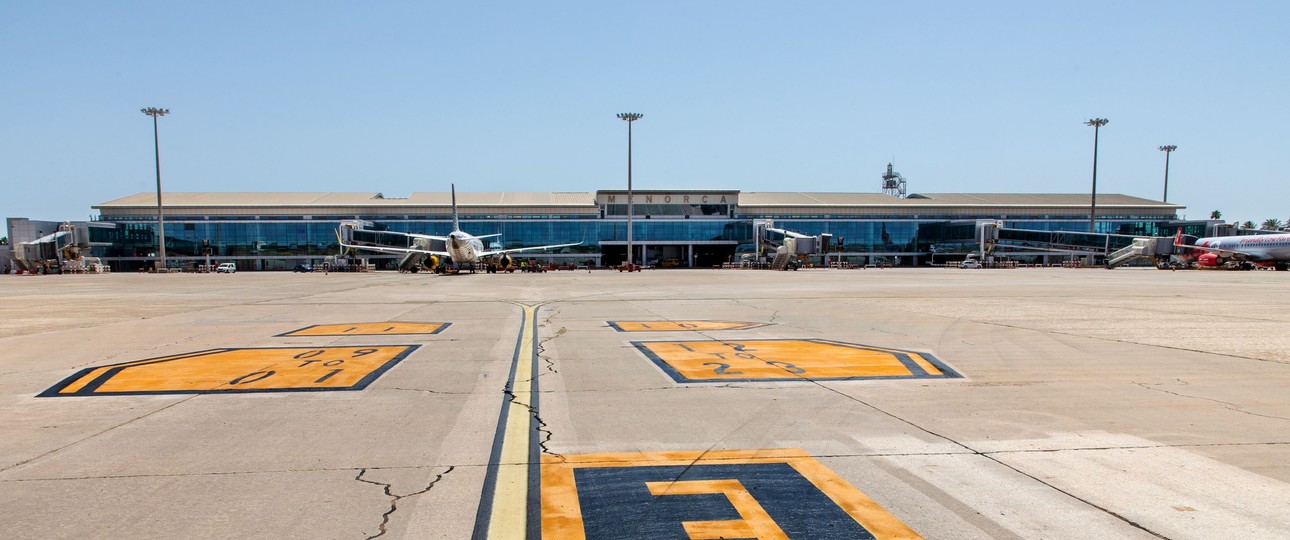 Flughafen Menorca: Hier stieg der Junge ins falsche Flugzeug.
