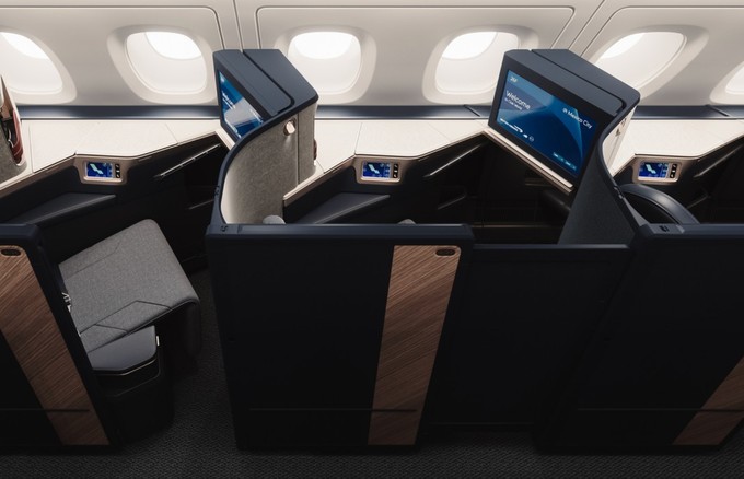 Dicht an dicht: So sind die Business-Class-Sitze verbaut.