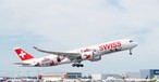 Erstflug der HB-IFA: Auch hier ist der Metallstreifen am Seitenleitwerk des Airbus A350 zu erkennen.
