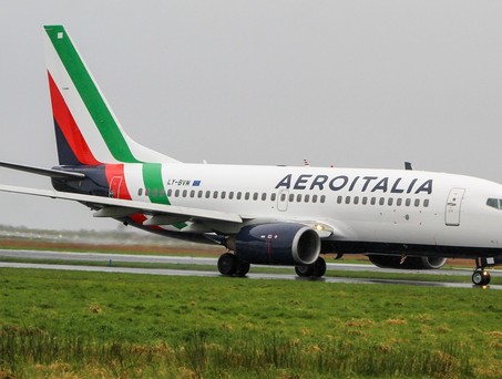 Boeing 737-700 von Aeroitalia: So sieht die neue Lackierung der Fluglinie aus.