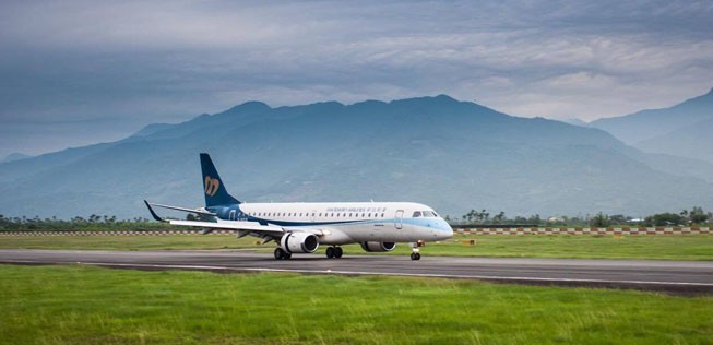 Embraer E190 von Mandarin Airlines: Die Fluglinie baut aus.