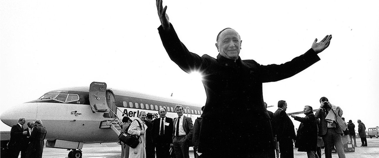 Monsignor James Horan an seinem Flughafen: Er überwand alle Widerstände.