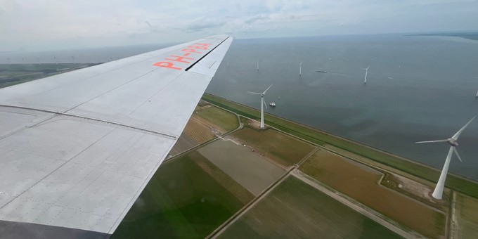 Die Flugroute führte entlang der niederländischen Küste zum Ijsselmeer.