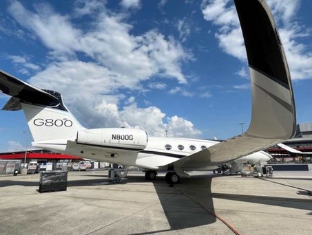 Eine Gulfstream G800.