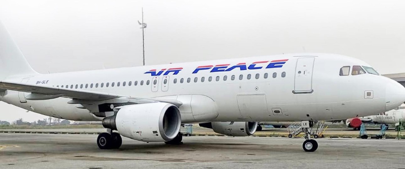 Airbus A320 mit dem Schriftzug von Air Peace: Gemietet von Smart Lynx.