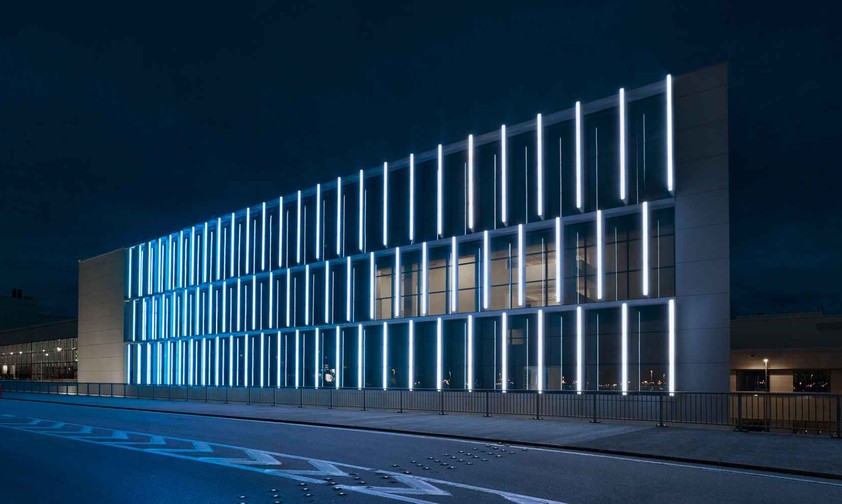 Der Südflügel des Airports: Das Gebäude ist der erste Erweiterunsgbau.