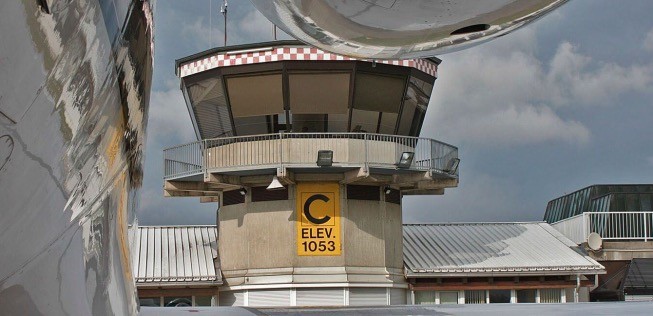 Kontrollturm in Straubing: Bald ist hier etwas mehr los.