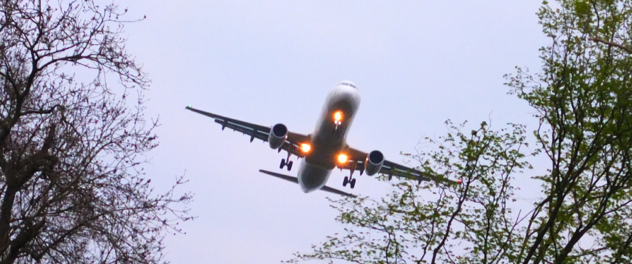 Jet im Landeanflug: Airlines und Flughäfen haben es schwer.