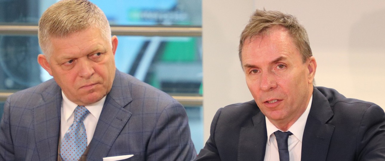 Der slowakische Premier Robert Fico und Wizz Air-Chef József Váradi: Historischer Ausbau in Bratislava.