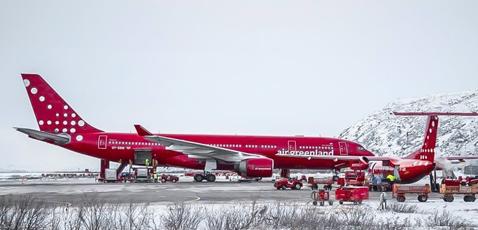 Flieger der staatlichen Air Greenland am Heimatflughafen Kangerlussuaq: Der bisherige Hauptflughafen Grönlands wird in naher Zukunft geschlossen.