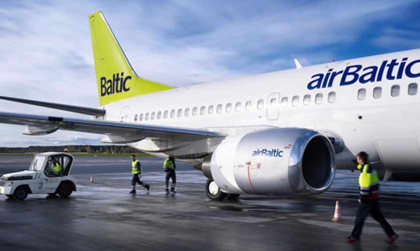 Warum einige Flieger am Boden blieben, verriet Air Baltic nicht.