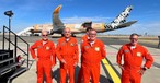 Der Airbus A350 F und die Testflugcrew: Der Frachter war vier Stunden in der Luft.