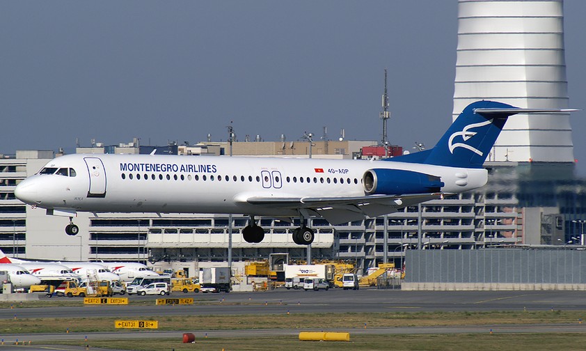 Fokker 100 von Montenegro Airlines: Die neue Nationalairline heißt ähnlich, setzt aber auf Embraer E195.