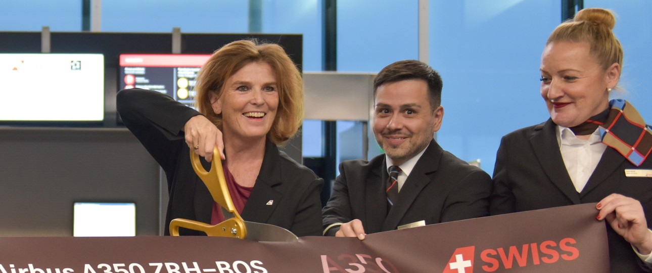 Heike Birlenbach beim Erstflug des Airbus A350 von Swiss: Fast das ganze Berufsleben für Lufthansa Group gearbeitet.