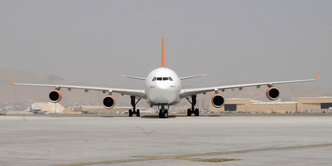 Airbus A340-300 von Kam Air.