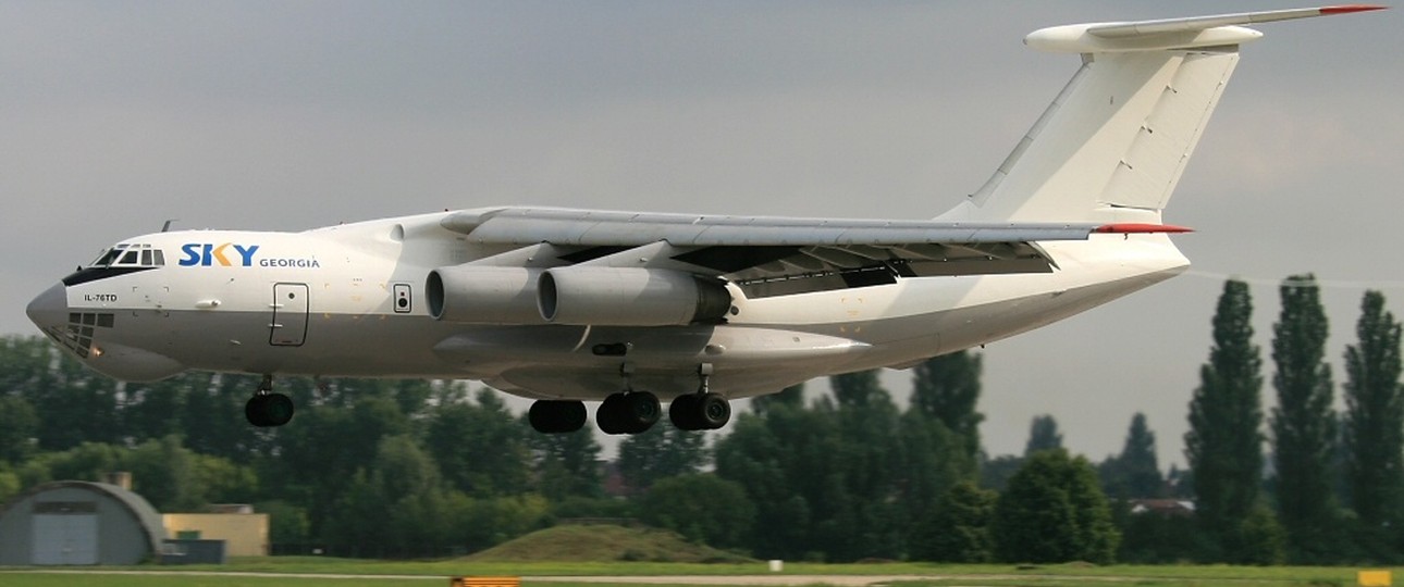 Ilyushin Il-76 von Sky Georgia: Ein anderes Exemplar wird versteigert.