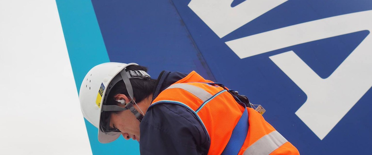 Mechaniker von ANA All Nippon Airways: Künftig gibt es auch Arbeit an Boeing 737 Max.