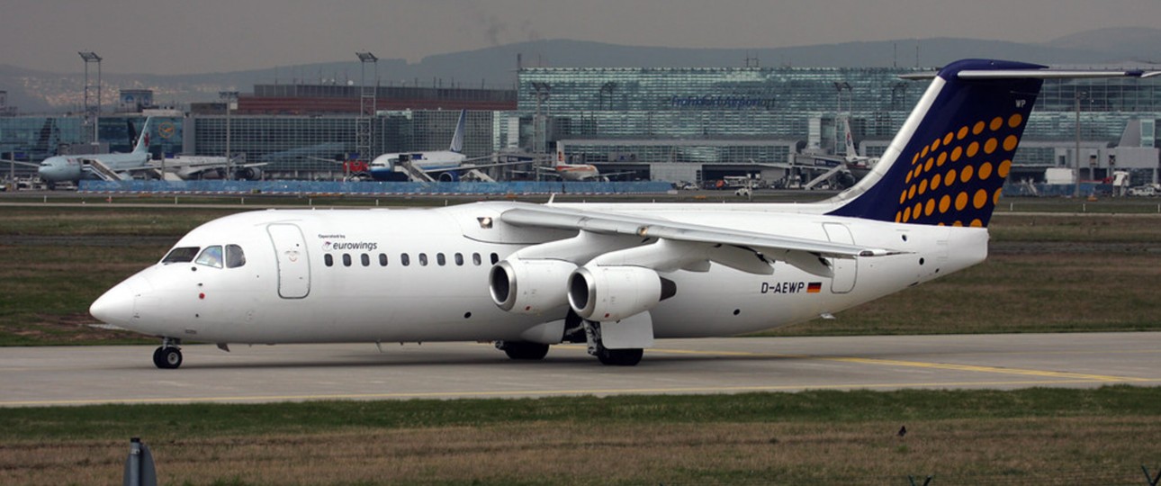 Die BAE 146 als sie als D-AEWP noch für Eurowings flog: Heute fliegt sie als EP-MOM für Yazd Air.