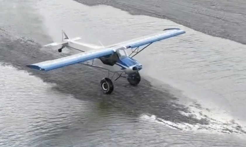 Dieses Flugzeug startet fast ohne Anlauf