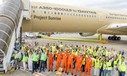 Crew des Testflugzeugs: Sie sorgt dafür, dass der Airbus A350-1000 ULR auf Herz und Nieren geprüft wird. 