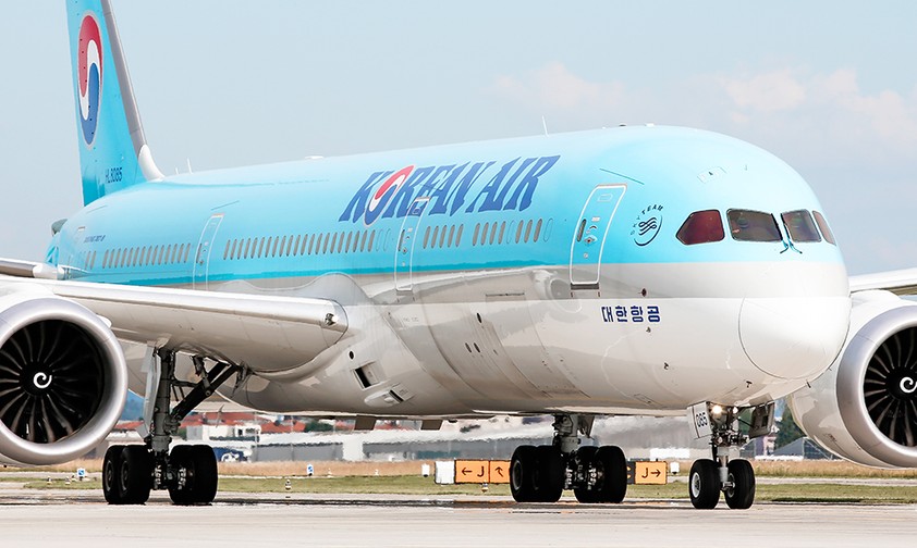 Boeing 787 von Korean Air: Die Muttergesellschaft befindet sich in Gesprächen zu Asiana Airlines.