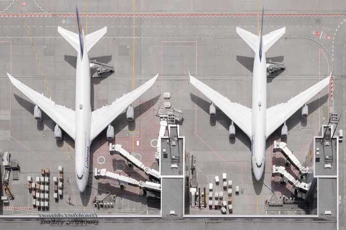 Gate als Parkplatz: Andere wiederum wurden als Abstellfläche für Flugzeuge genutzt, wie hier in Frankfurt zu sehen war.