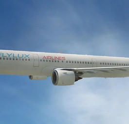 Airbus 321 in den Farben von Flylux Airlines: