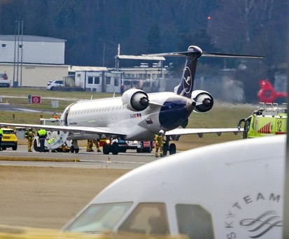 d acnd bombardier crj 900 lufthansa cityline  genf