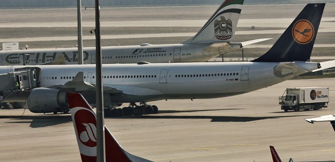 Flugzeuge von Etihad, Lufthansa und Air Berlin: Bald sind alle verbandelt.