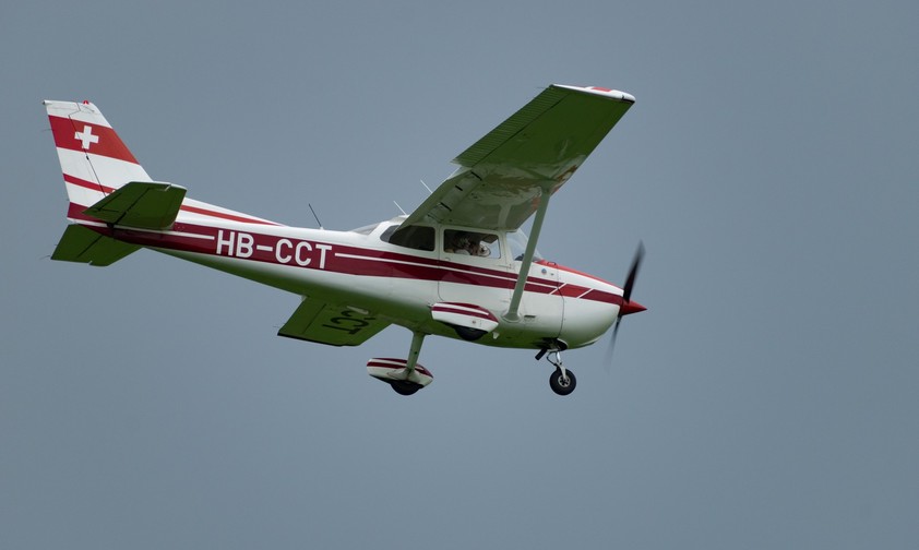 Cessna 172N Skyhawk einer Schweizer Flugschule: Vorsicht bei Flügen nach Italien.