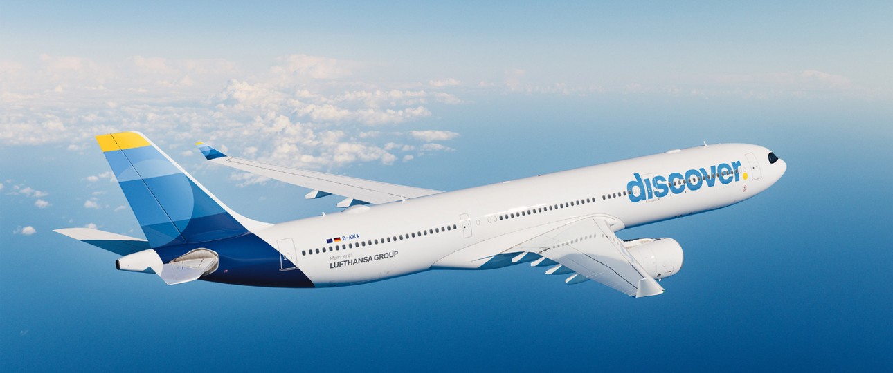 Ein Airbus A330 von Discover im neuen Look.