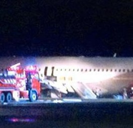 Die verunglückte Maschine von Asiana: Zahlreiche Verletzte.