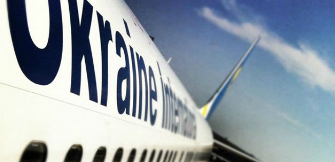 Flugzeug von Ukraine International Airlines: Ein Jet der Airline wurde nach der Landung beschädigt.