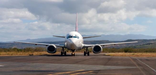 Flughafen Monrovia: Liberia soll ab Sommer wieder eine eigene, nationale Fluggesellschaft mit zwei Flugzeugen kriegen.