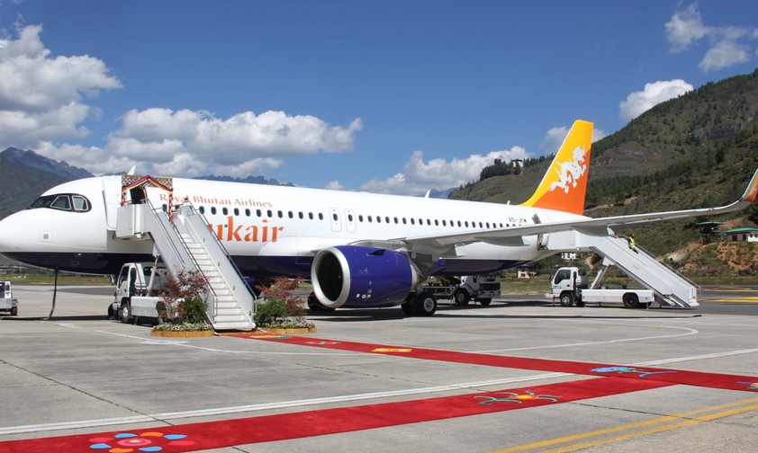 Die nationale Fluggesellschaft des Königreichs Bhutan hat mit Airbus eine Absichtserklärung über den Kauf von drei A320 Neo und zwei A321 XLR zur Erweiterung ihres internationalen Streckennetzes unterzeichnet.