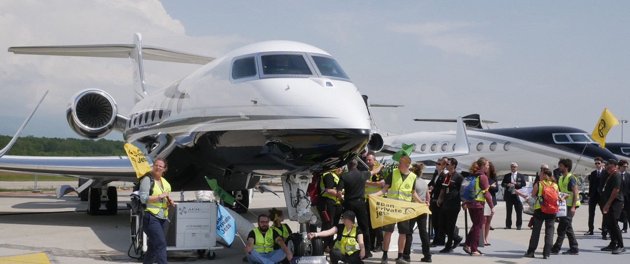 Businessjet-Messe Ebace: Die Austellung wird gestört.