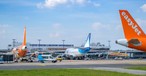 Eine Boeing 747 der Corsair am Flughafen Schönefeld.