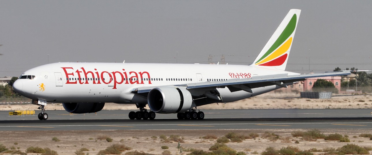 Boeing 777 von Ethiopian: In der Decke versteckten sich Flüchtende.