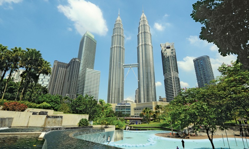 Malaysia ist eine exotische und vielfältige Reisedestination mit atemberaubender Natur, reicher Kultur und köstlicher Kulinarik.