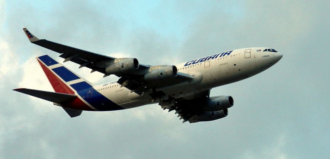 Mit ihrer Ilyushin Il-96 fliegt Cubana nach Europa.