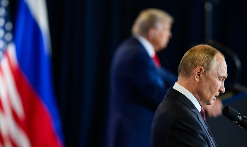 Donald Trump und Valdimir Putin beim Treffen in Alaska: Wie reist der russische Präsident nach Budapest?