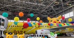 Neue Bemalung: Auf einer Boeing 737 glänzt das neue Pikachu Motiv.