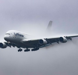 ... D-AIMK ist am 12. März aus Manila nach Frankfurt zurückgekehrt.