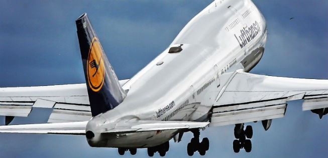 <strong>Frankfurt:</strong> Länger gehts ab dem größten deutschen Flughafen nicht als mit Lufthansa nach Buenos Aires. Distanz: 11.500 Kilometer. Flugdauer: 13:50 Stunden. Ebenfalls lang dauern die Flüge nach Singapur (Lufthansa) und Kuala Lumpur (Condor).