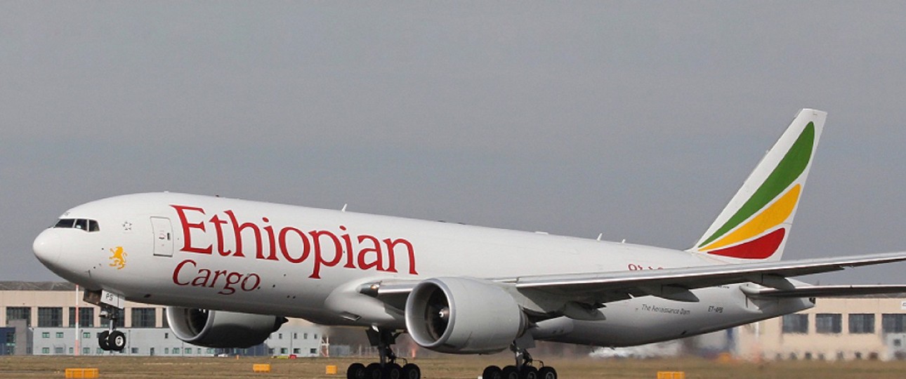 ... Platz 6: Afrika mit 2,0 Prozent. Im Bild: eine Boeing 777 F von Ethiopian Cargo.