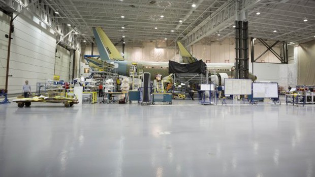 Nach den drei Verschiebungen des Erstflugs wollte sich Bombardier keine Blösse mehr geben. Gebaut wird die C-Series in zwei Versionen CS100 und CS300 im Werk in Mirabel bei Montreal.