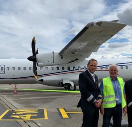 Das Flugzeug ist da: Lübeck Airs ATR 72-500.