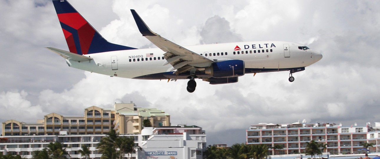 Boeing 737-700 von Delta über St. Maarten: Die Version wird ausgemustert.